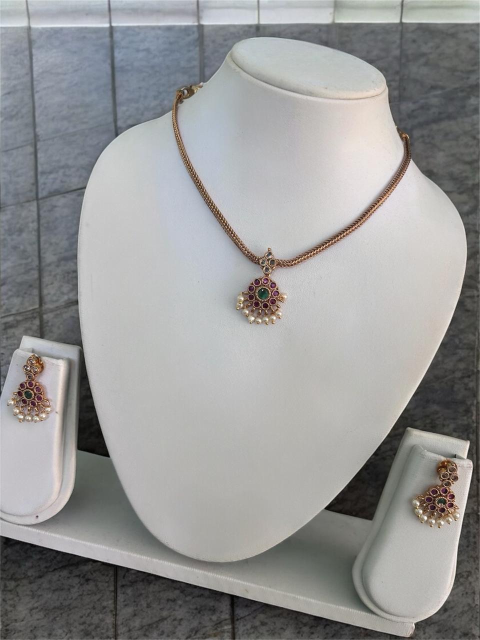 Antique Gold Imitation Traditional Jewellery Set